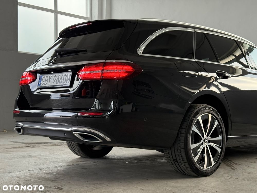 Mercedes-Benz Klasa E 300 AMG/Avantgarde - 14