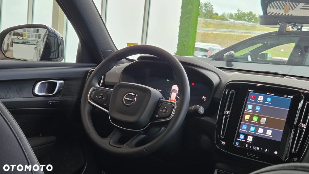 Volvo XC 40 82kWh P8 Recharge AWD Plus - 9