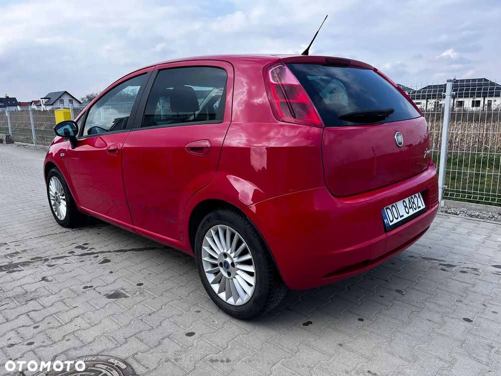 Fiat Grande Punto 1.4 16V Active - 25