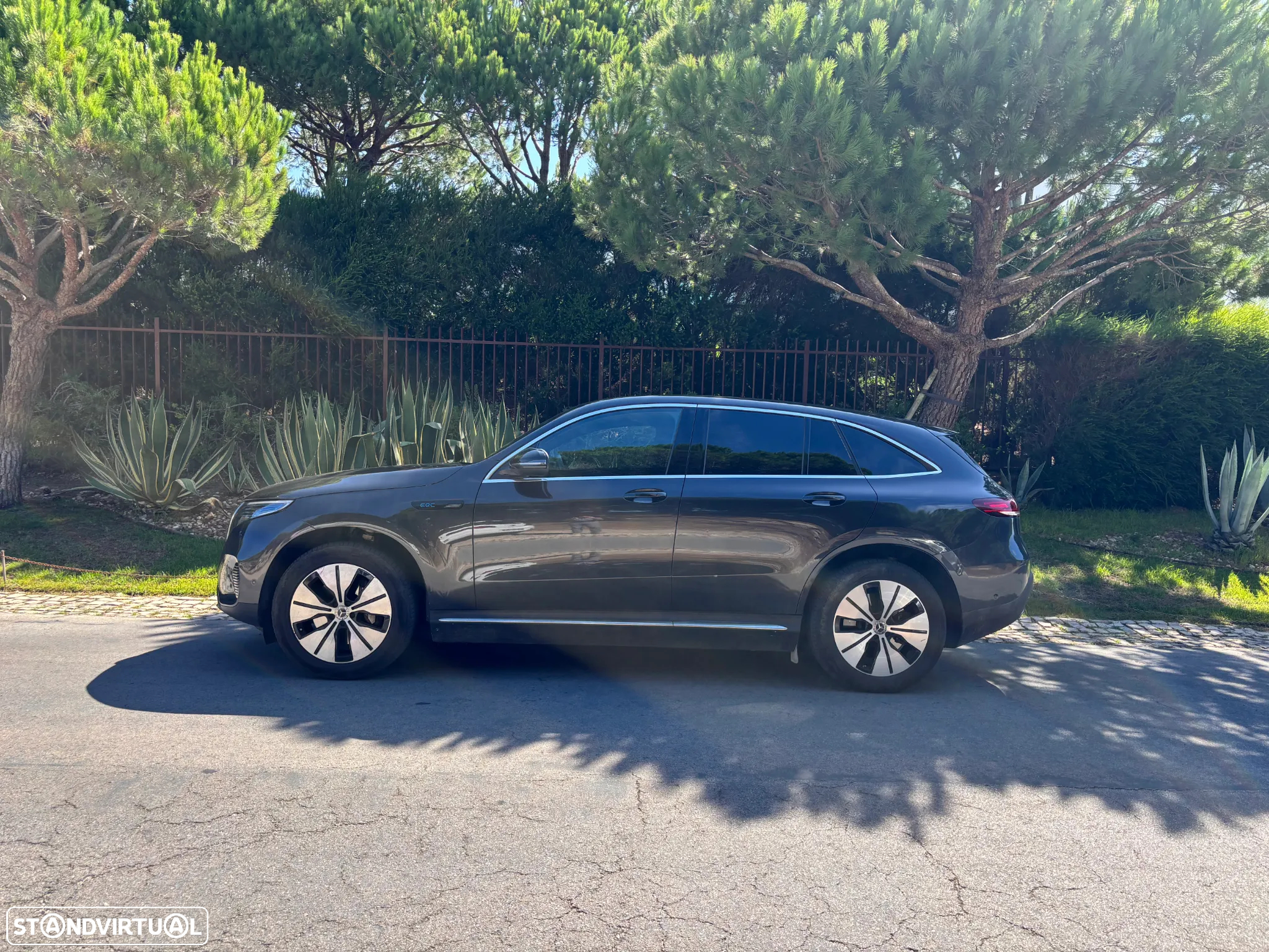 Mercedes-Benz EQC 400 4Matic - 2