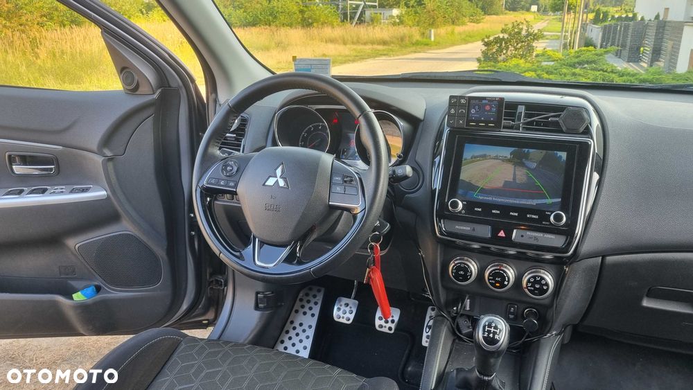Mitsubishi ASX - 5