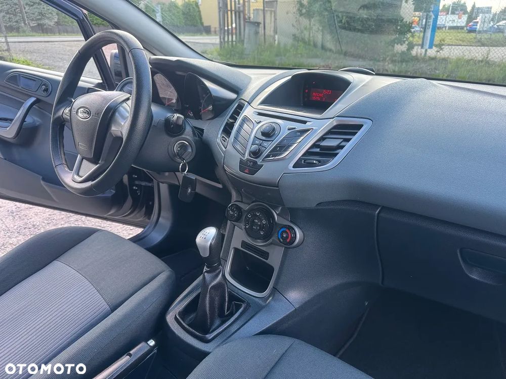Ford Fiesta - 29