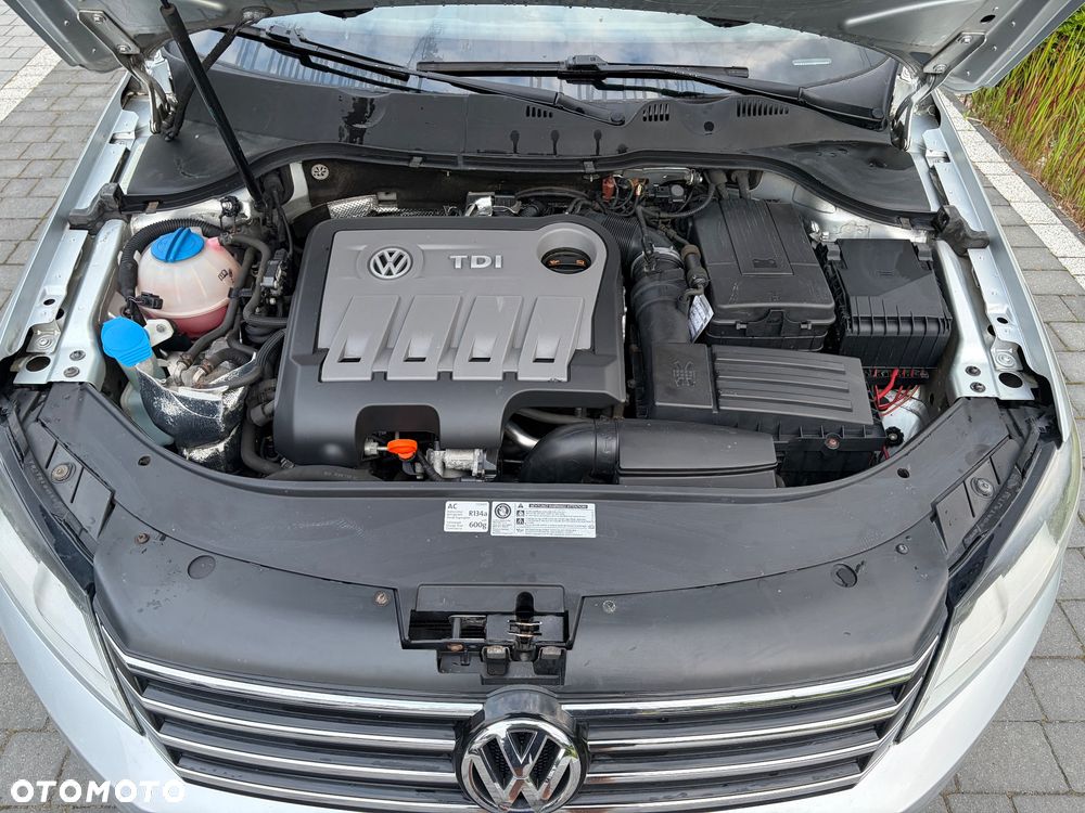 Volkswagen Passat 2.0 TDI Comfortline Optimum - 12