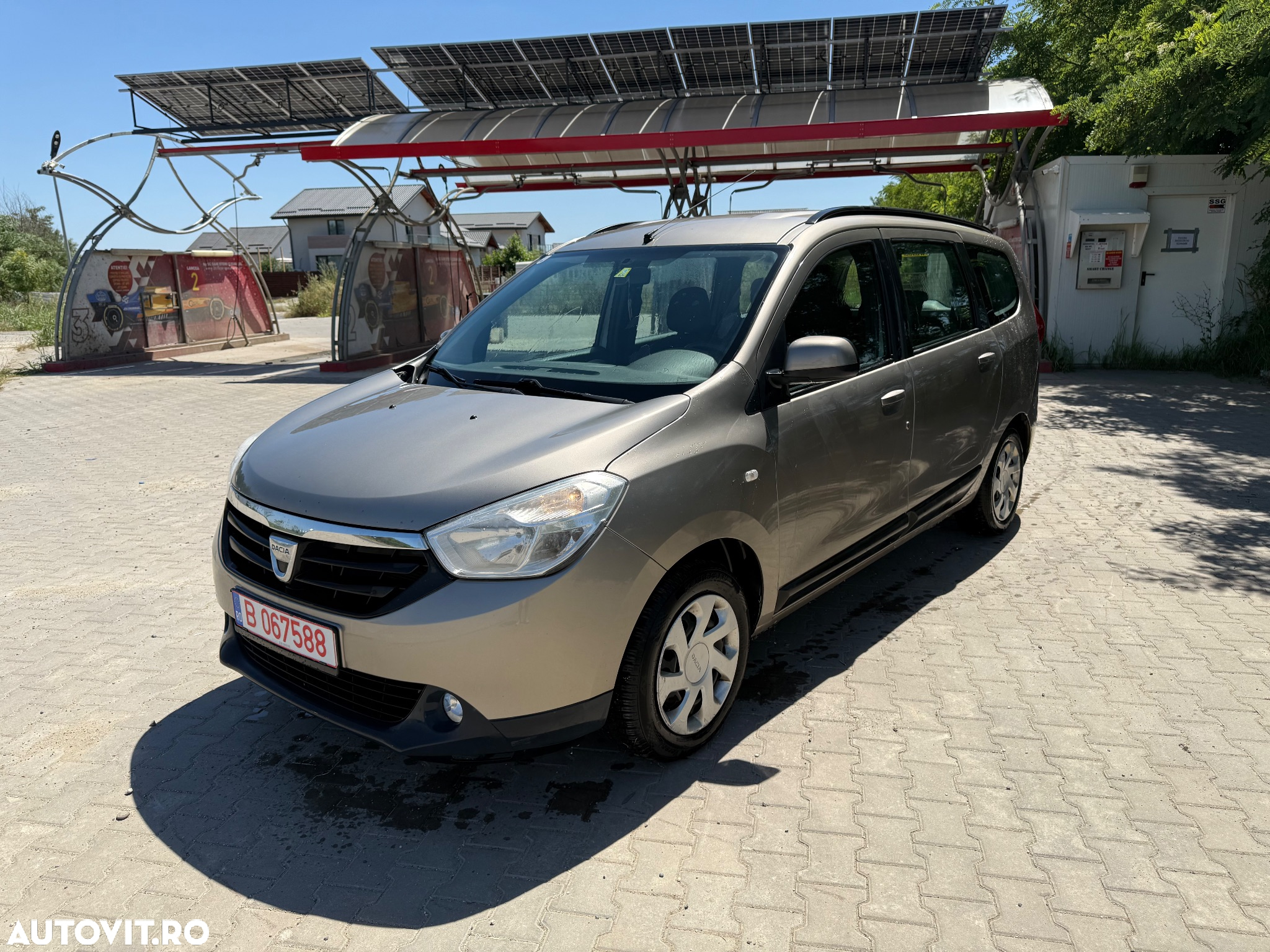 Dacia Lodgy 1.5 dCi 90 CP Laureate - 2