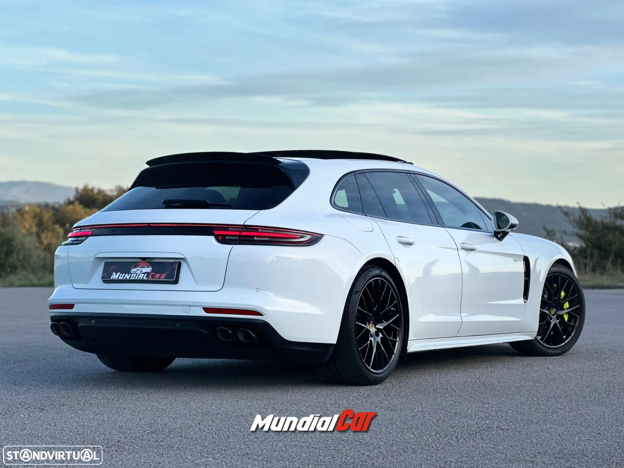 Porsche Panamera Sport Turismo - 2