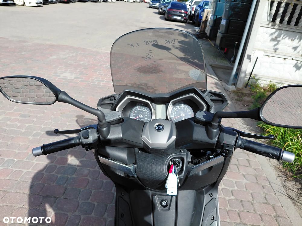 Yamaha X-max - 13