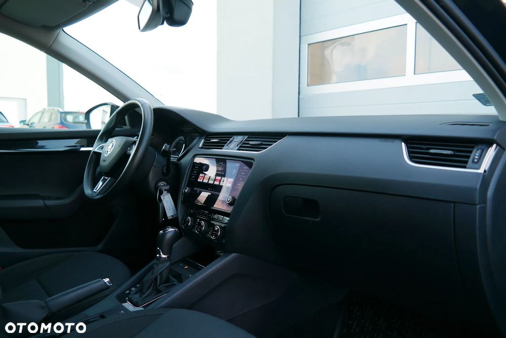 Skoda Octavia 1.5 TSI ACT Style DSG - 8