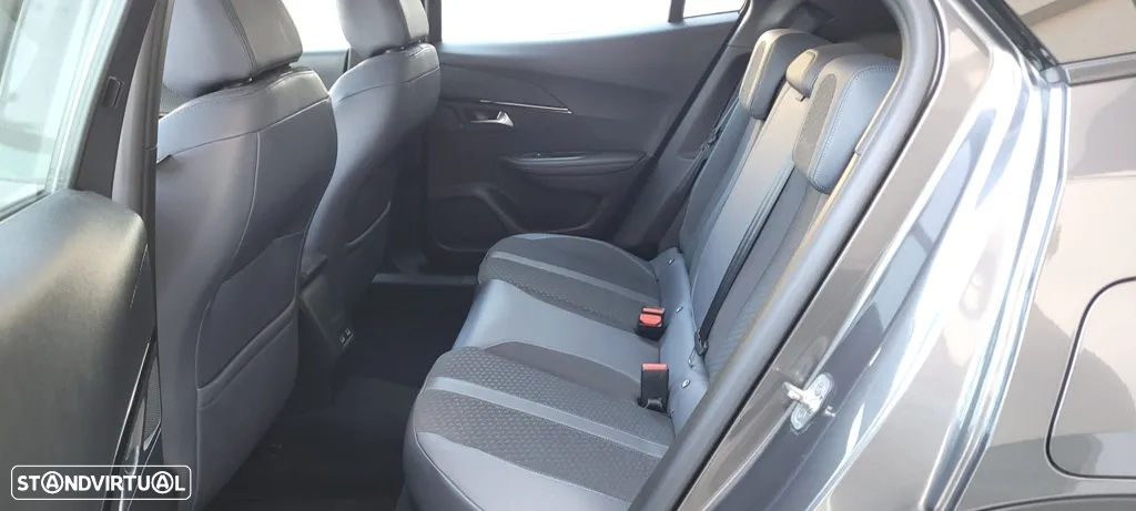 Peugeot 2008 1.2 PureTech Allure Pack - 8