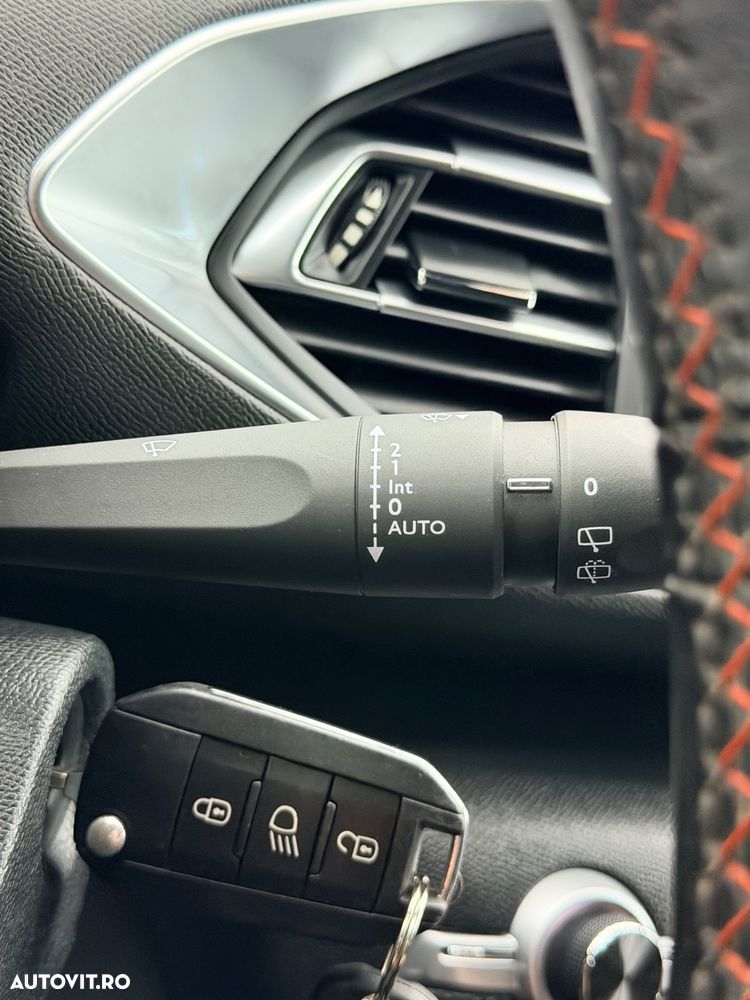 Peugeot 308 SW BlueHDi 130 Stop & Start GT - 26