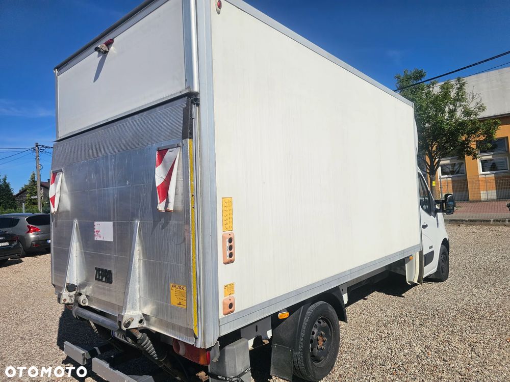 Nissan NV 400 - 5