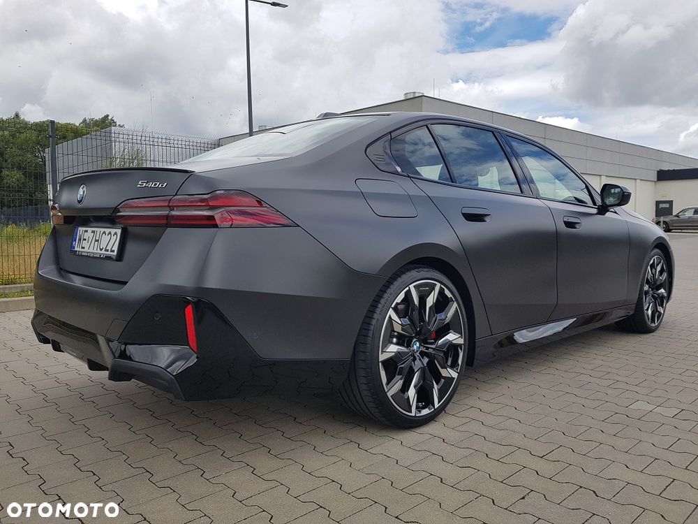 BMW Seria 5 540d xDrive mHEV M Sport - 5