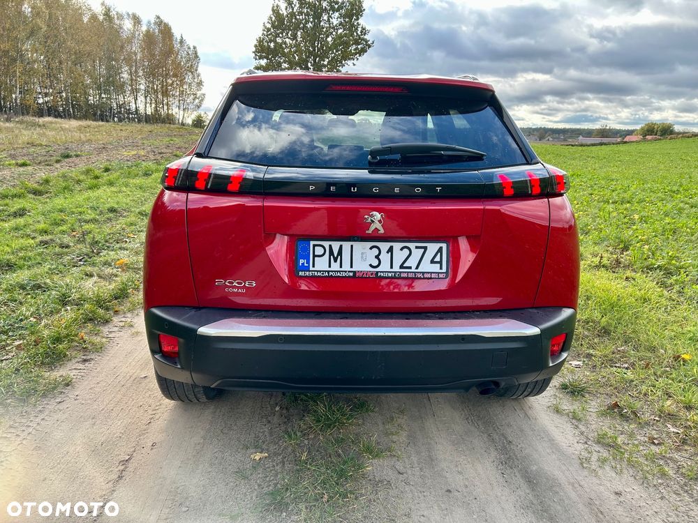 Peugeot 2008 - 8