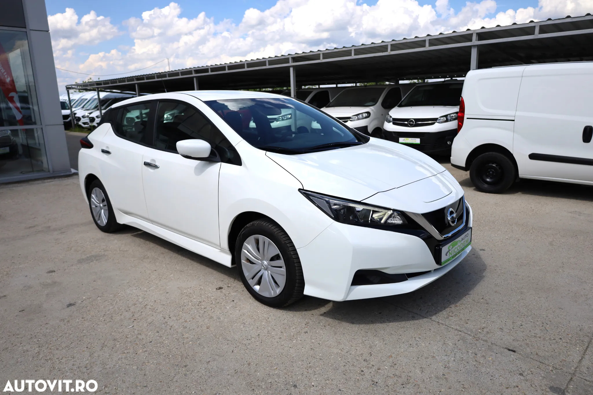 Nissan LEAF - 9
