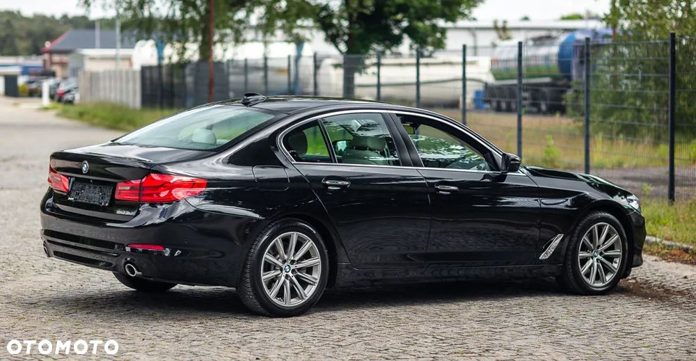BMW Seria 5 520d Luxury Line - 16