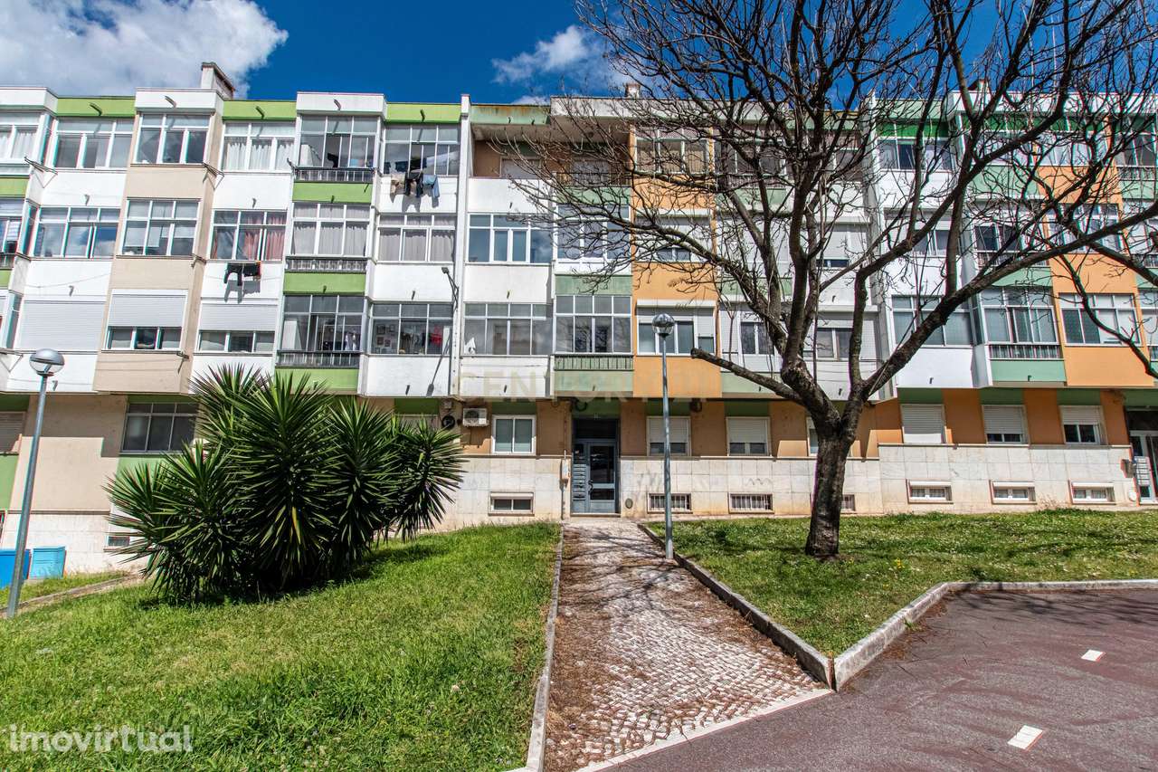 T2 Cacém - junto ao LIDL - Grande imagem: 2/20