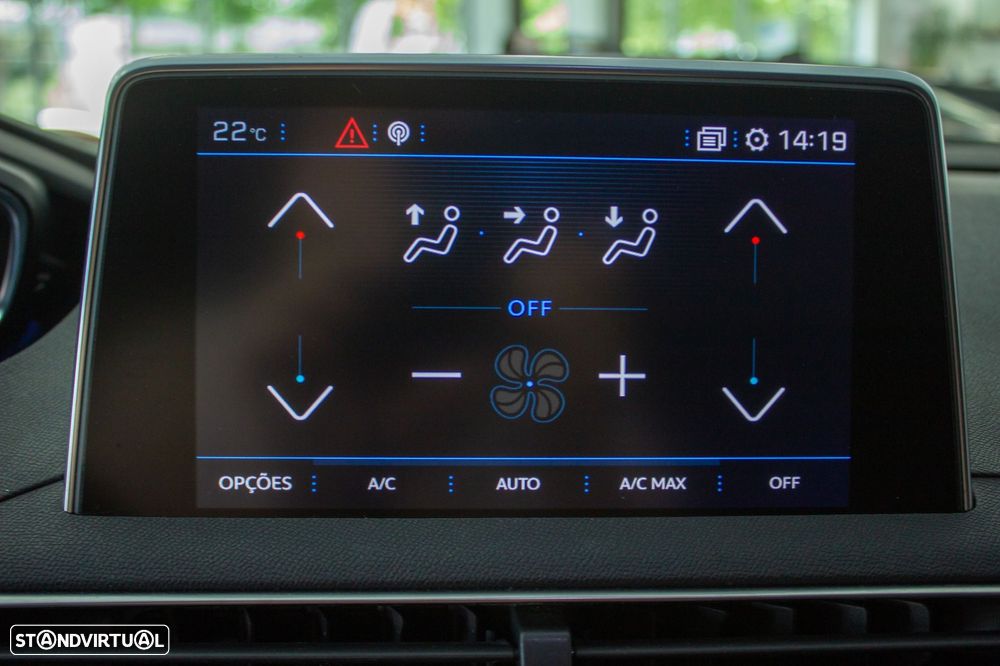Peugeot 3008 1.2 PureTech Allure EAT8 - 23