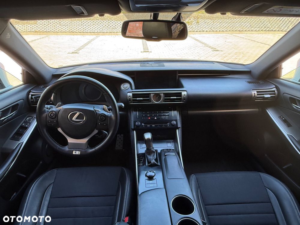 Lexus IS 250 F-Sport - 16