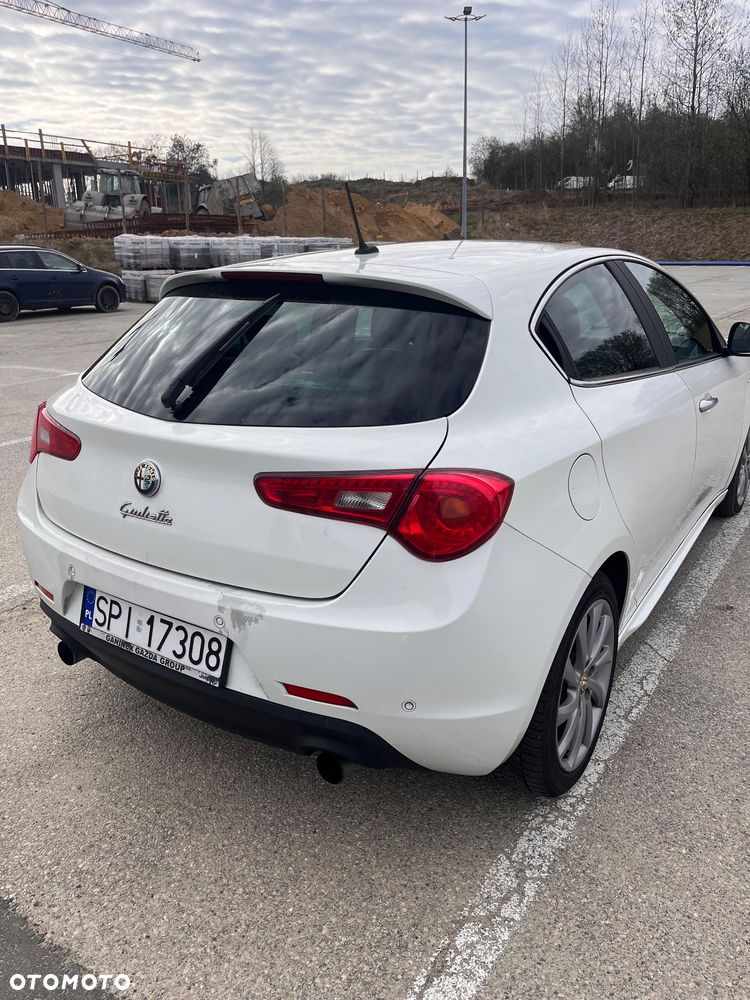 Alfa Romeo Giulietta - 5