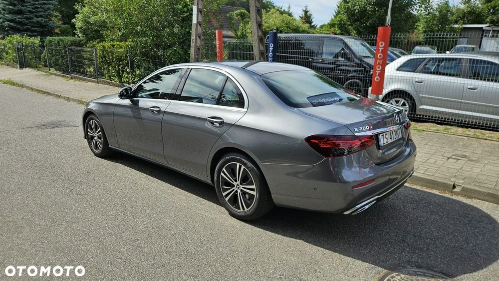 Mercedes-Benz Klasa E 200 d 9G-TRONIC Night Edition - 11