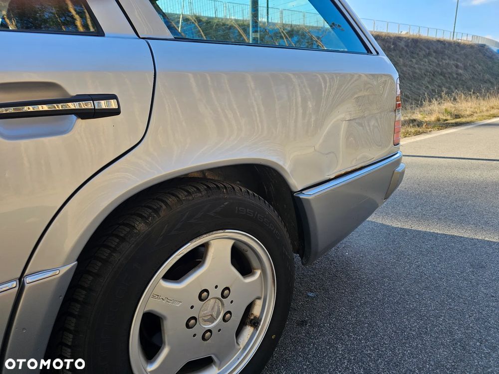 Mercedes-Benz W124 (1984-1993) - 12