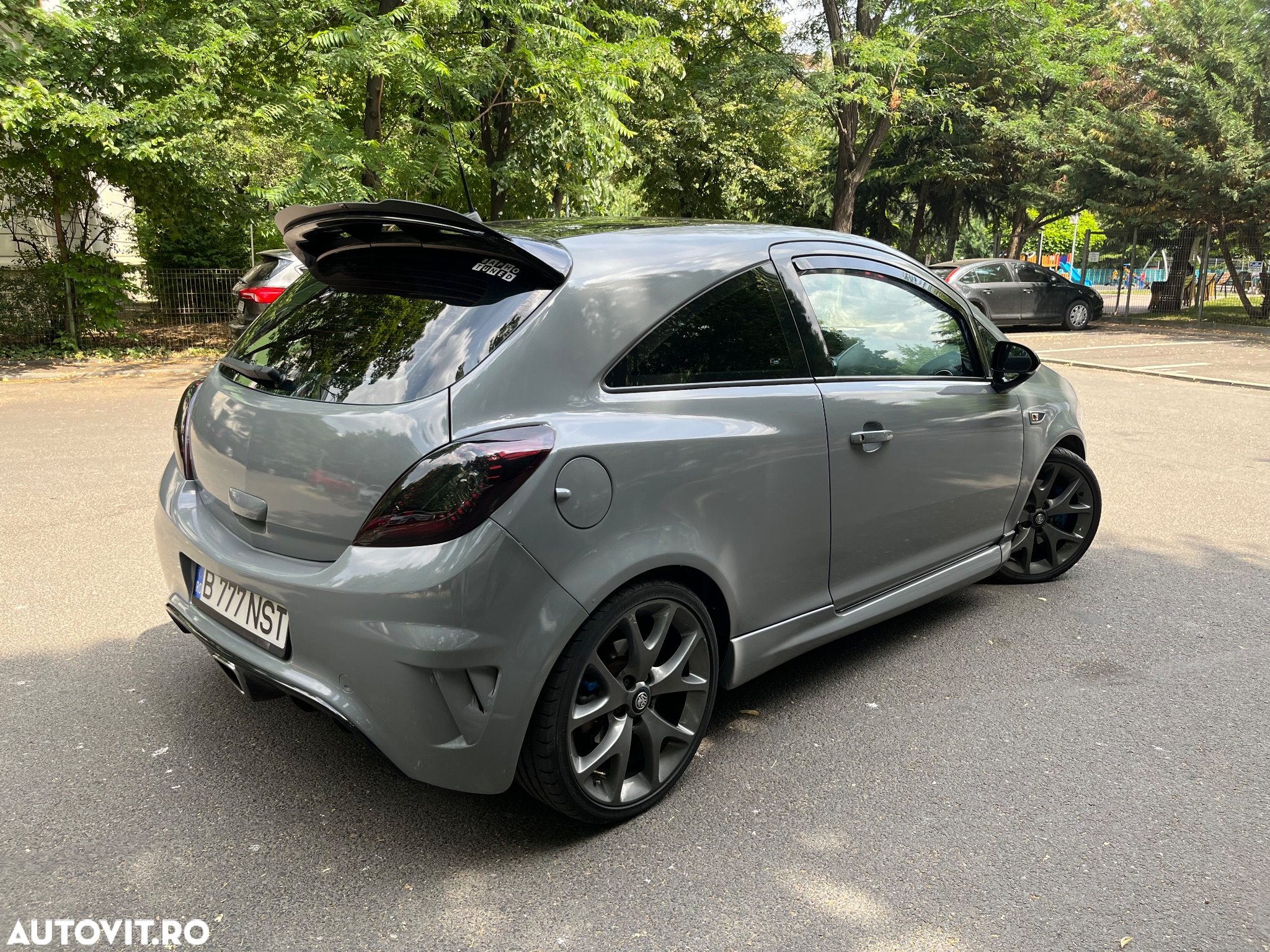 Opel Corsa 1.6 Turbo OPC - 7
