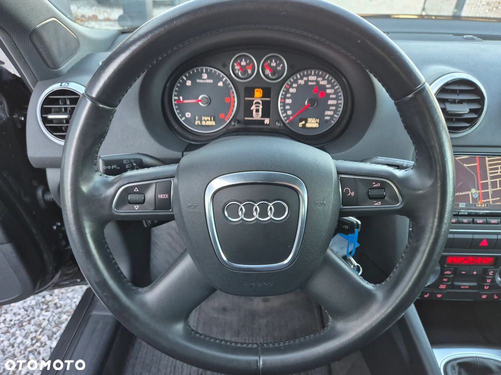 Audi A3 Sportback 1.6 TDI Ambiente - 35