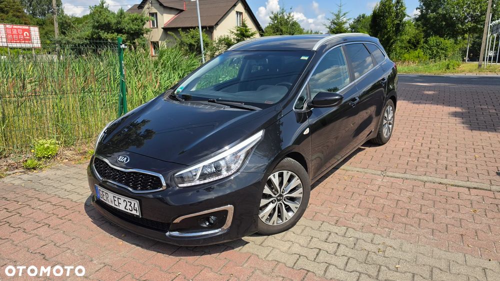 Kia Ceed 1.6 GDI Dream Team Edition - 2