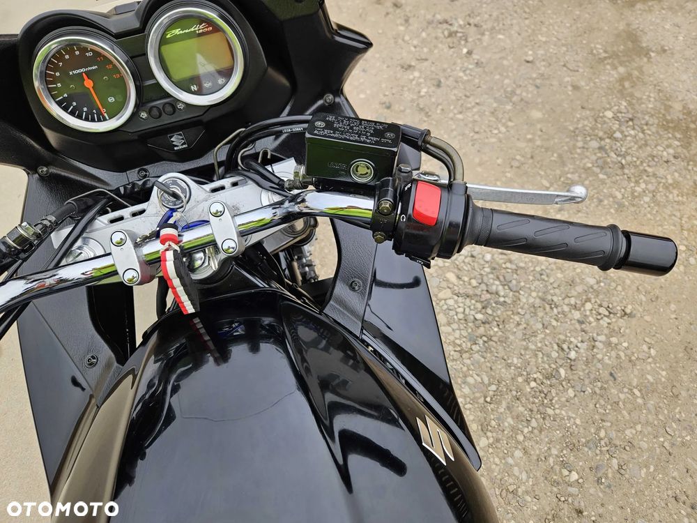 Suzuki Bandit - 24