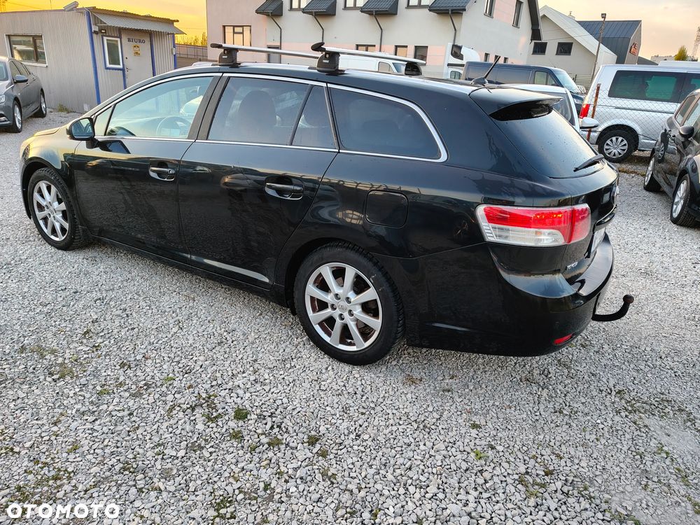 Toyota Avensis 2.0 Sol NAVI MS - 4