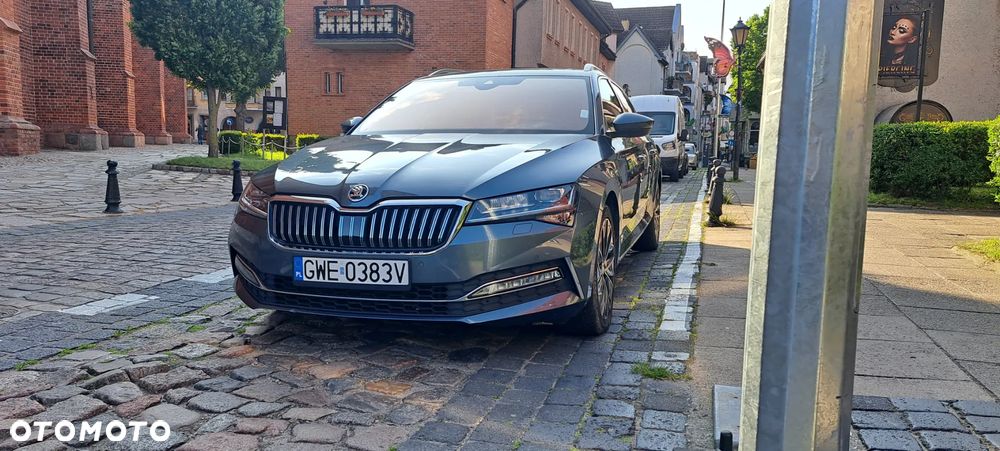 Skoda Superb 1.5 TSI L&K DSG - 2
