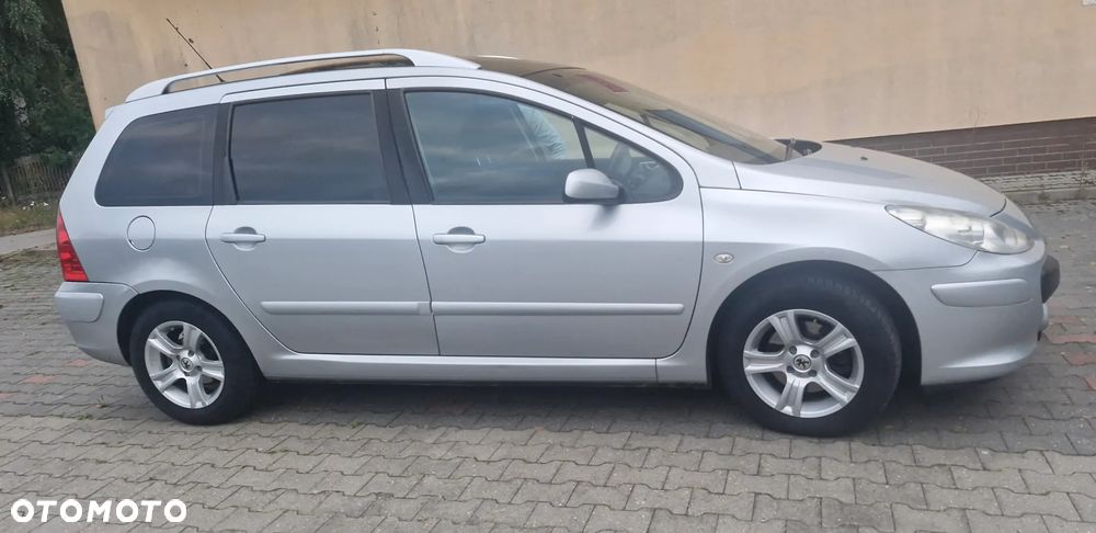 Peugeot 307 - 3