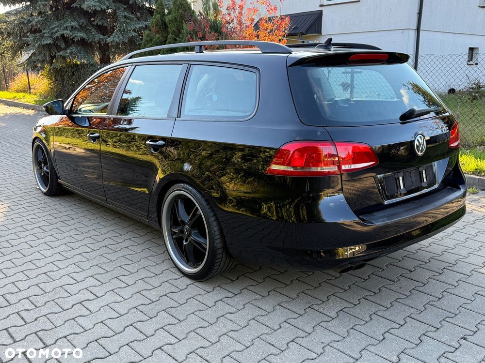 Volkswagen Passat - 4