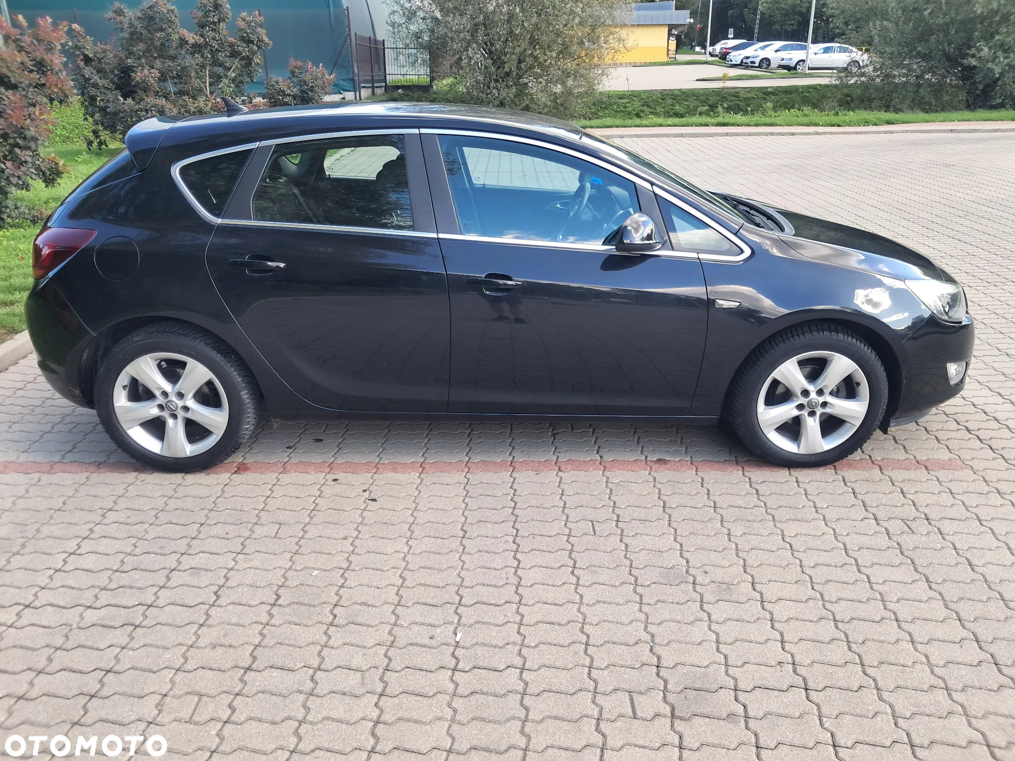 Opel Astra IV 1.4 T Cosmo - 3
