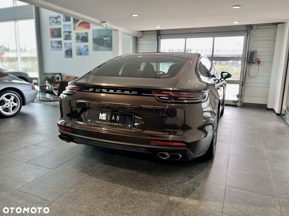 Porsche Panamera ver-4-e--hybrid - 3