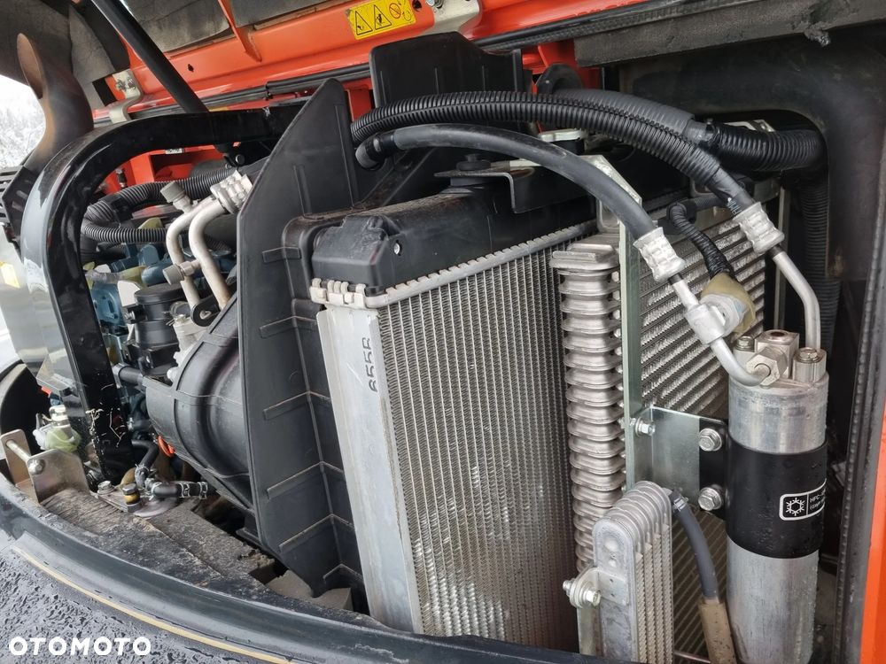 Kubota KX080-4 Koparka Gąsienicowa 8,5 tony długie ramię PLUS. Maszyna jak Nowa z Salonu. Dekra 2026r Dokumenty serwisowe książka! Import Norwegia! Klima. Pompa Tankowania. Ani deka luzów i wycieków! Silnik 4 cyl. 75 km.  Niski Oryginalny Przebieg 3960 mtg. Dodatkowe linie Hydra. Radio Bluetooth! - 21