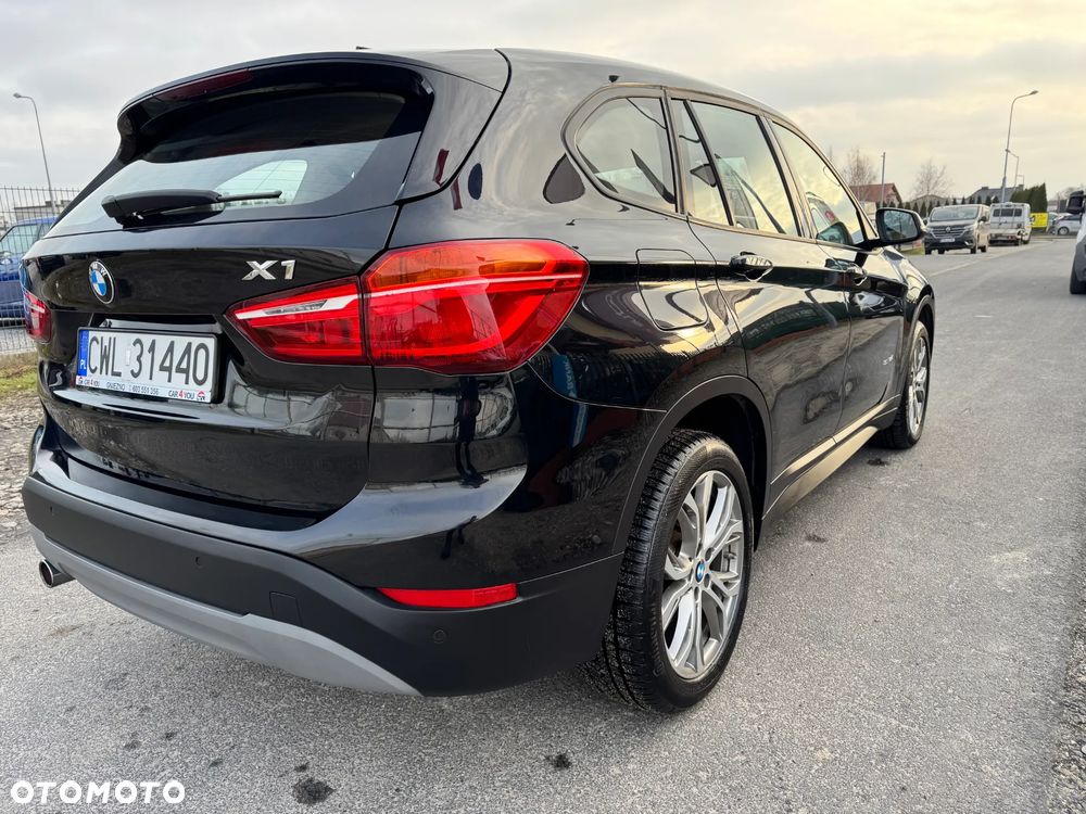 BMW X1 sDrive18d Sport Line - 9