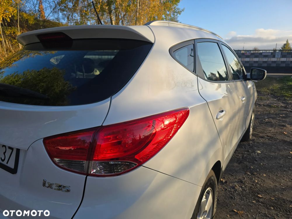 Hyundai ix35 1.6 2WD blue Style - 10