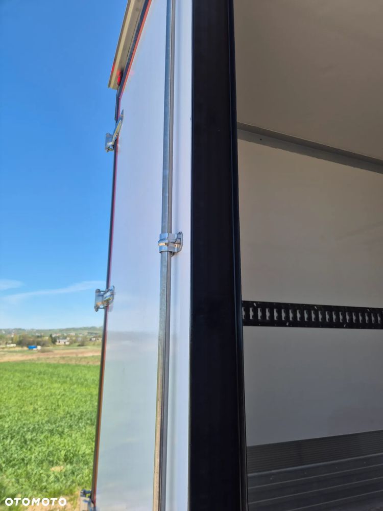 Iveco DAILY 35S15 CHŁODNIA MROŹNIA THERMO KING V-200 MAX FUNKCJA GRZANIA ZASILANIE ZEWNĘTRZNE 230V 2018R - 30