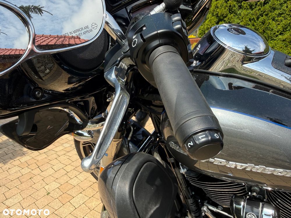 Harley-Davidson Touring Ultra Limited - 16