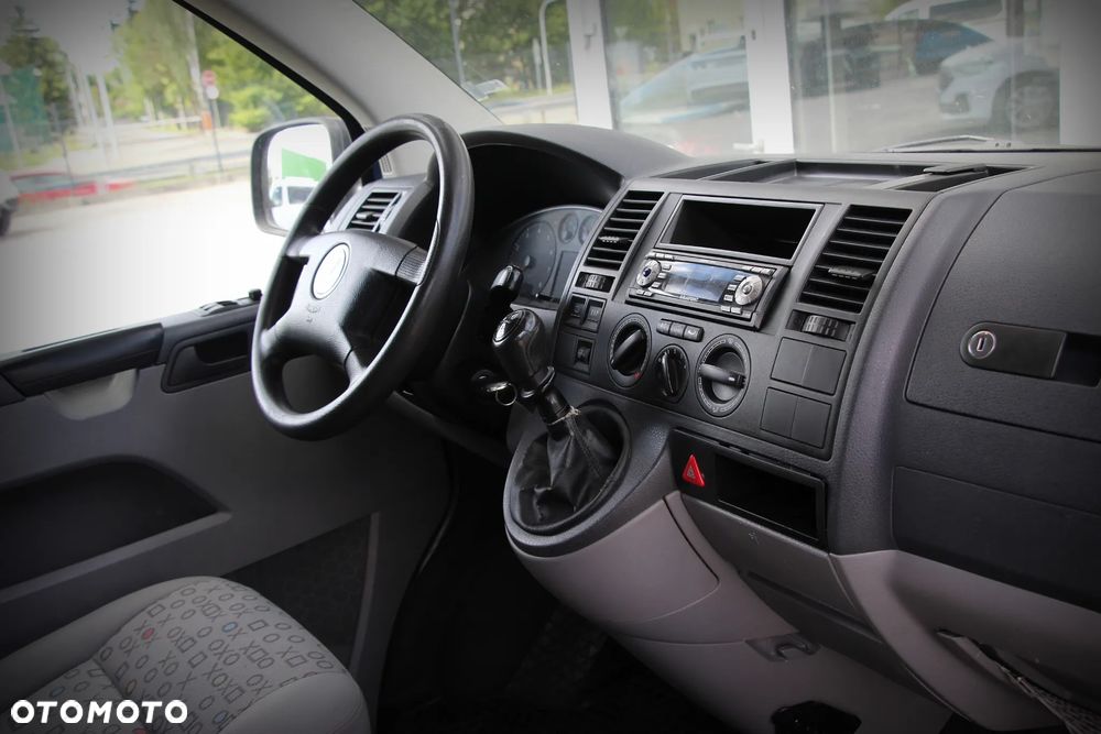 Volkswagen Caravelle L2 - 13