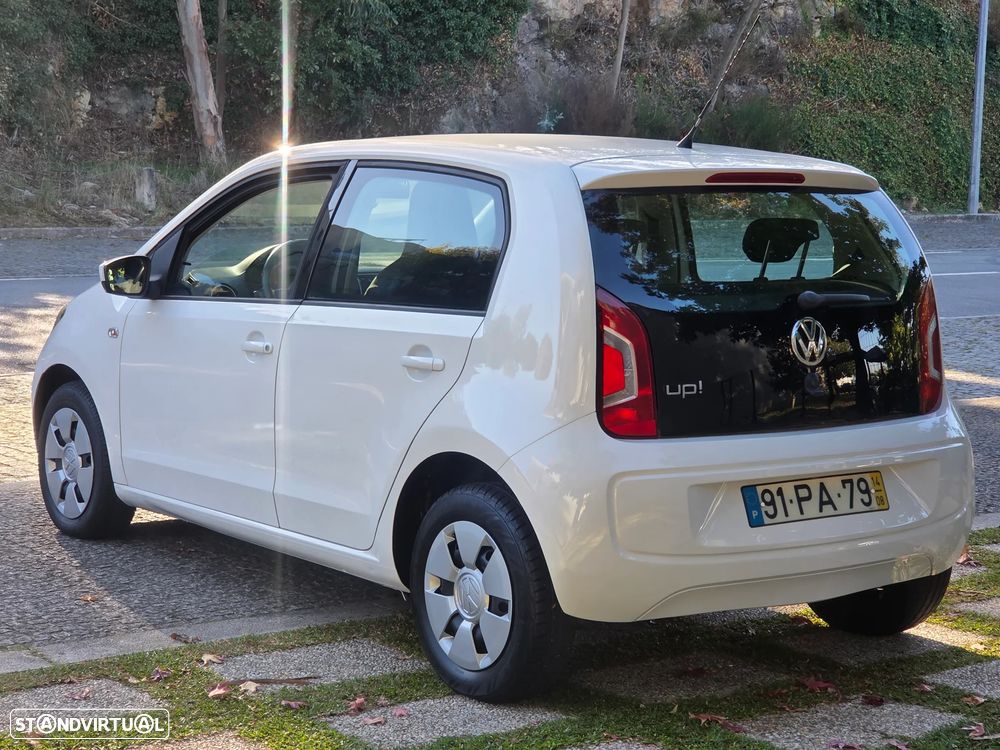 Volkswagen Up 2014 photo 4