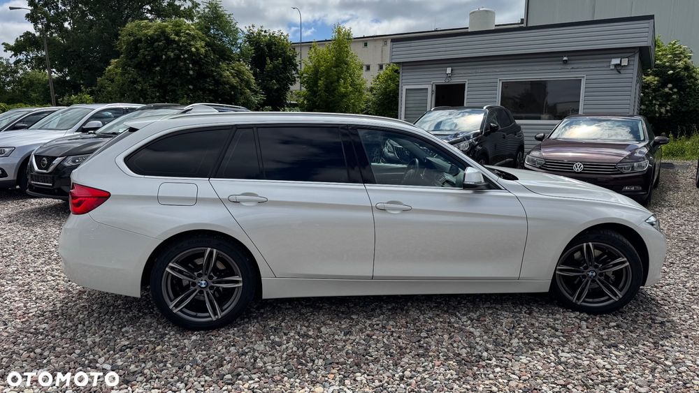 BMW Seria 3 320d Sport Line - 19