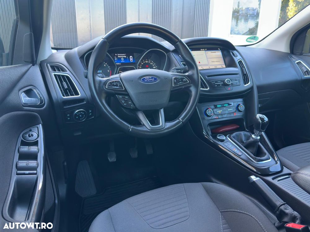 Ford Focus 1.5 EcoBlue Start-Stopp-System TITANIUM - 22