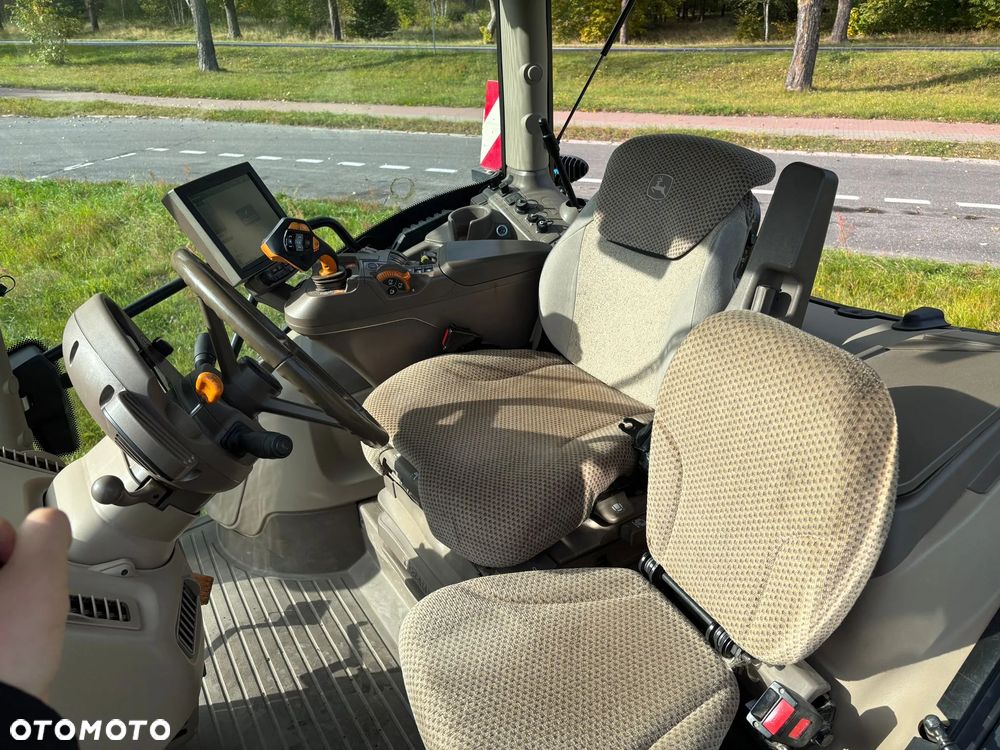 John Deere 6R250 - 13