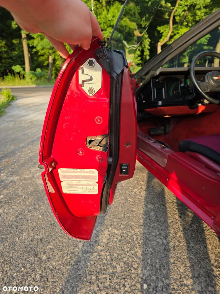 Chevrolet Corvette - 20