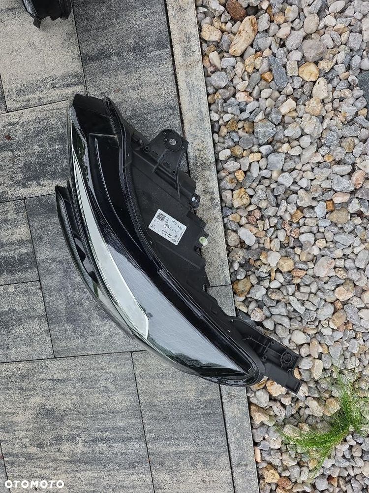 RENAULT CAPTUR II Lampy Kompletne Full Led 260608054R 260104095R Krótki Led - 11