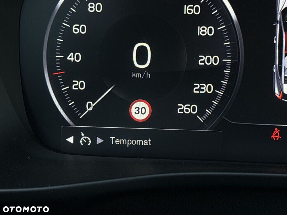 Volvo XC 40 T3 Inscription - 18