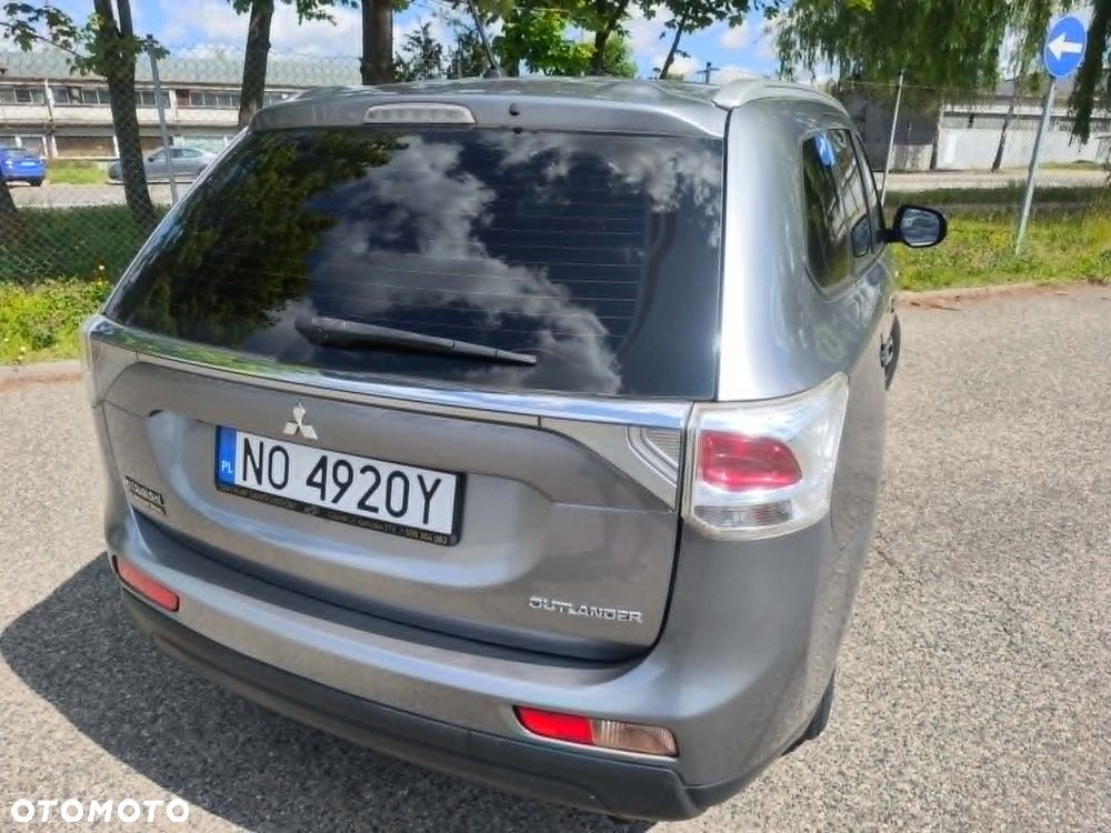 Mitsubishi Outlander 2.0 Intense + 2WD - 6