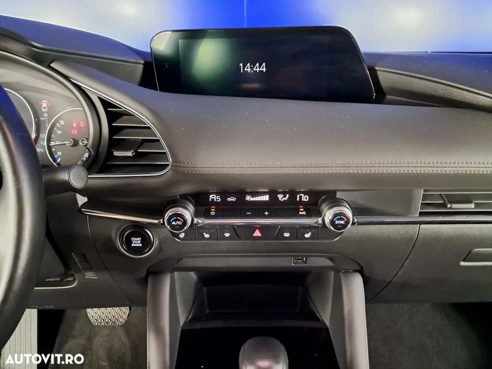 Mazda 3 X180 AT MHEV GT - 13