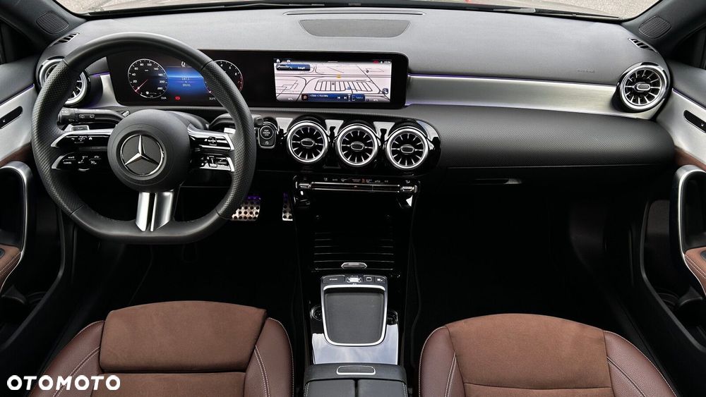Mercedes-Benz Klasa A 180 AMG Line 7G-DCT - 14